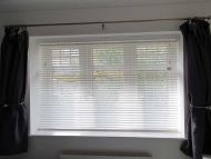 wood venetian blinds19